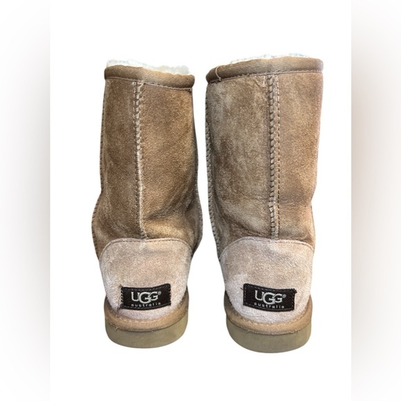UGG Australia chestnut classic short boot - Picture 3 of 7
